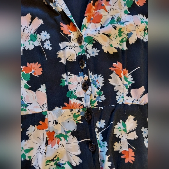 Abercrombie & Fitch Floral Romper, With Pockets - Picture 2 of 6